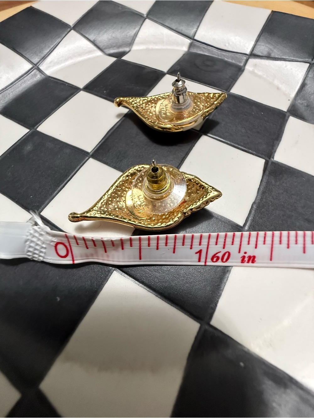 Vintage Nautical Shell Enamel Post Back Earrings - Picture 3 of 4
